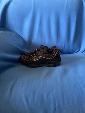 Nike Air Max 98 Black/Metallic Silver Sneakers size 7